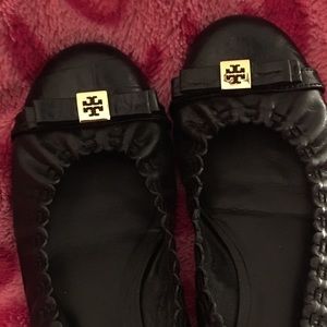 Tory Burch bow black ballet flats